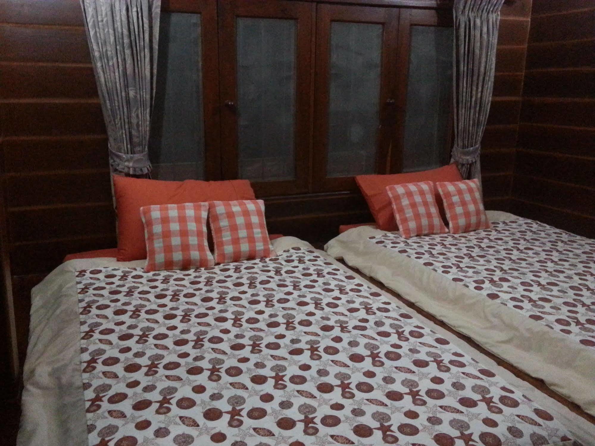 Rim Nam Kong Homestay Pak Chom Exteriér fotografie