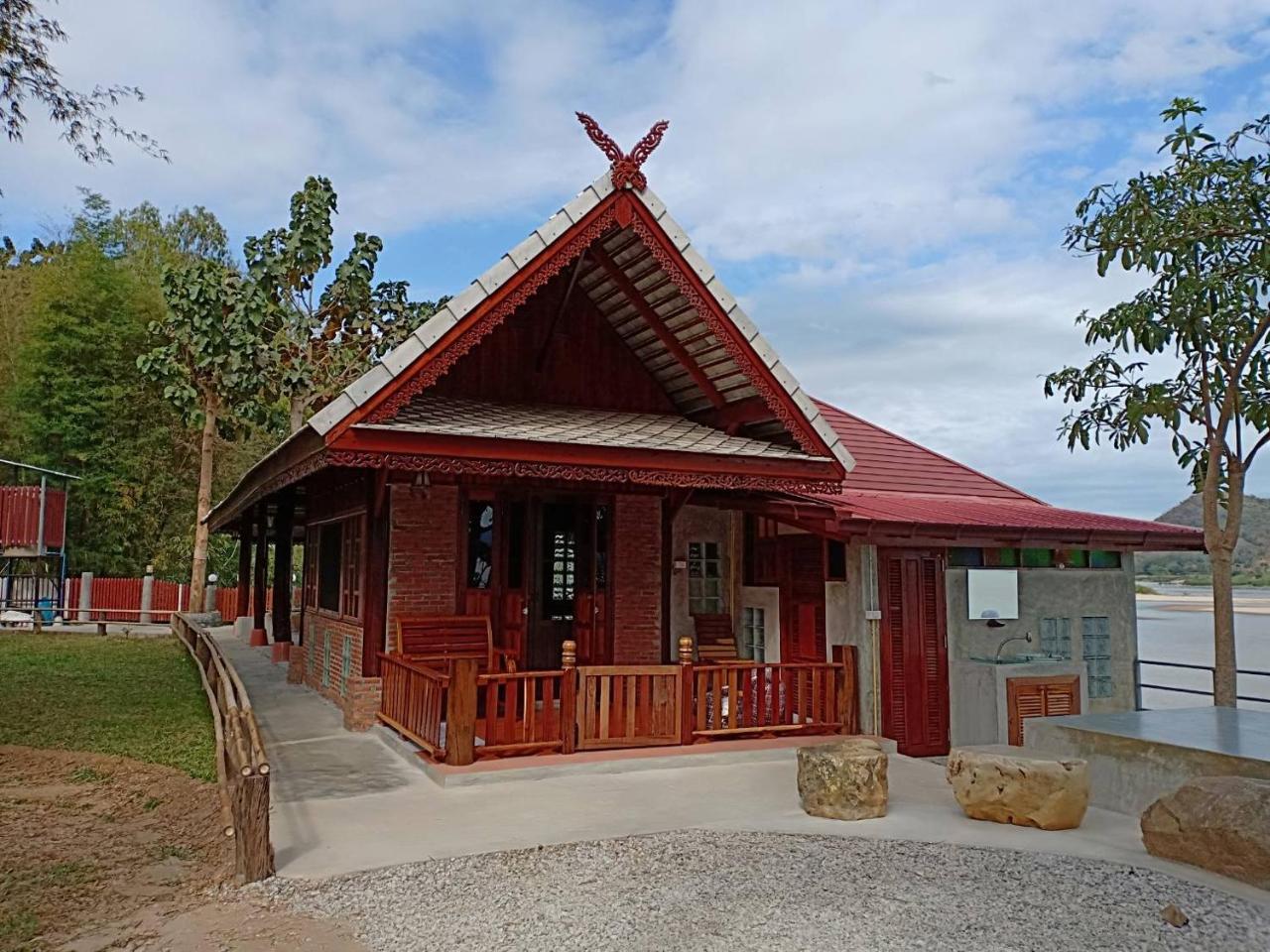 Rim Nam Kong Homestay Pak Chom Exteriér fotografie
